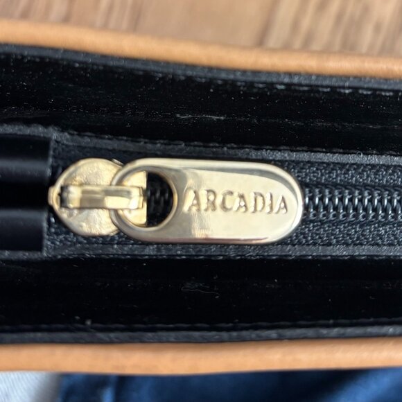 Arcadia Leather Shoulder Bag - Black and Tan - Picture 5 of 7